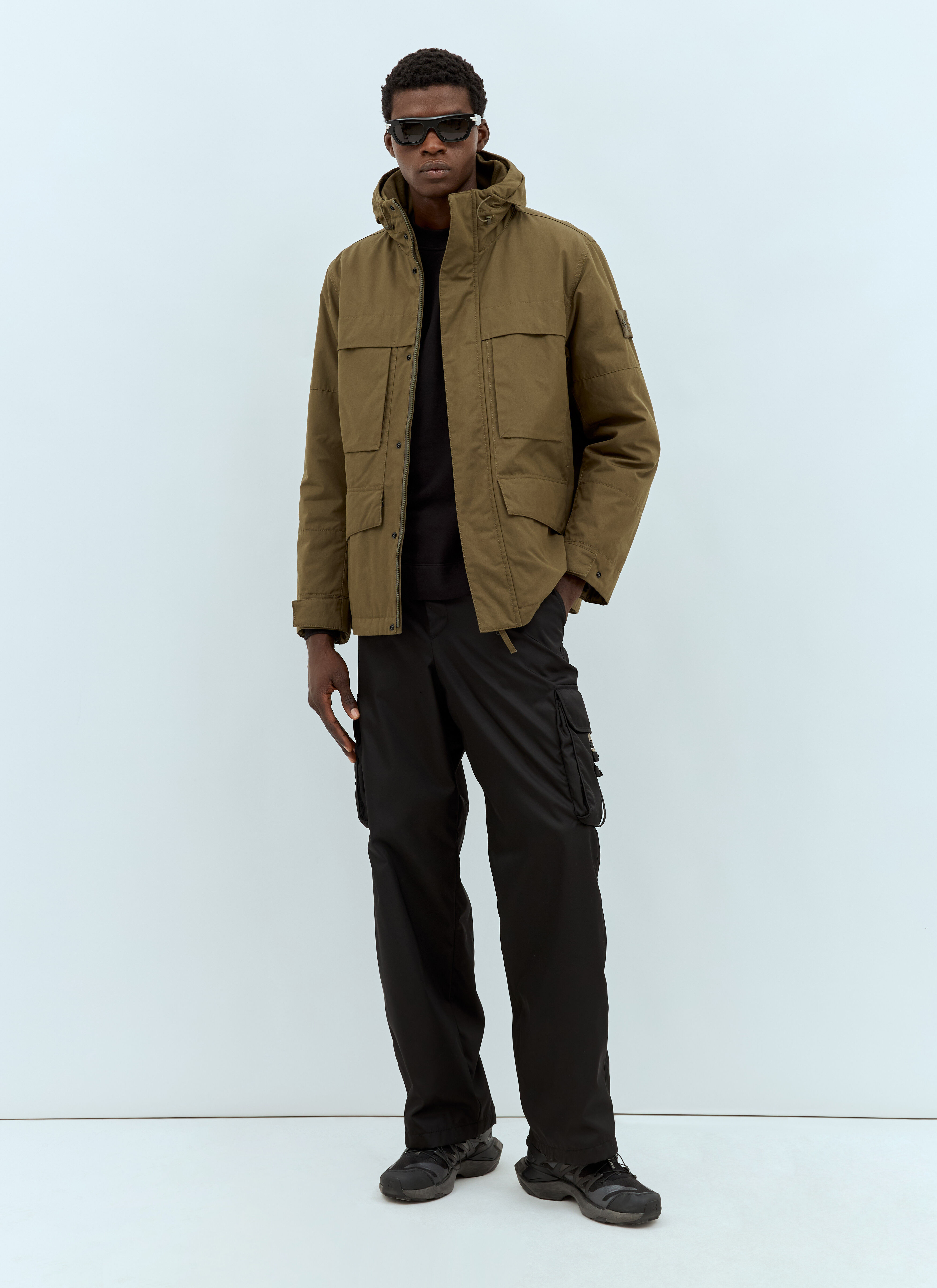 Stone Island Men s Ghost Cargo Jacket in Green LN CC