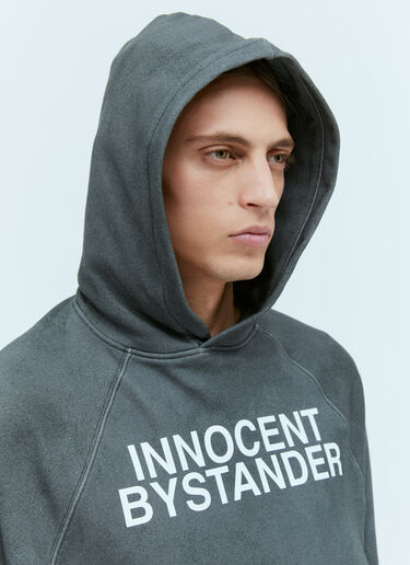 Innocent Bystander 후드 스웨트셔츠 Praying Innocent Bystander 후드 스웨트셔츠 라이트 그레이 pry0354005