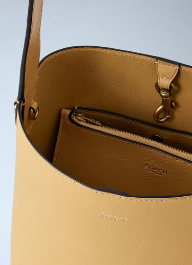 Bleecker Bucket Bag 21 Coach Bleecker Bucket Bag 21 Beige coa0264024