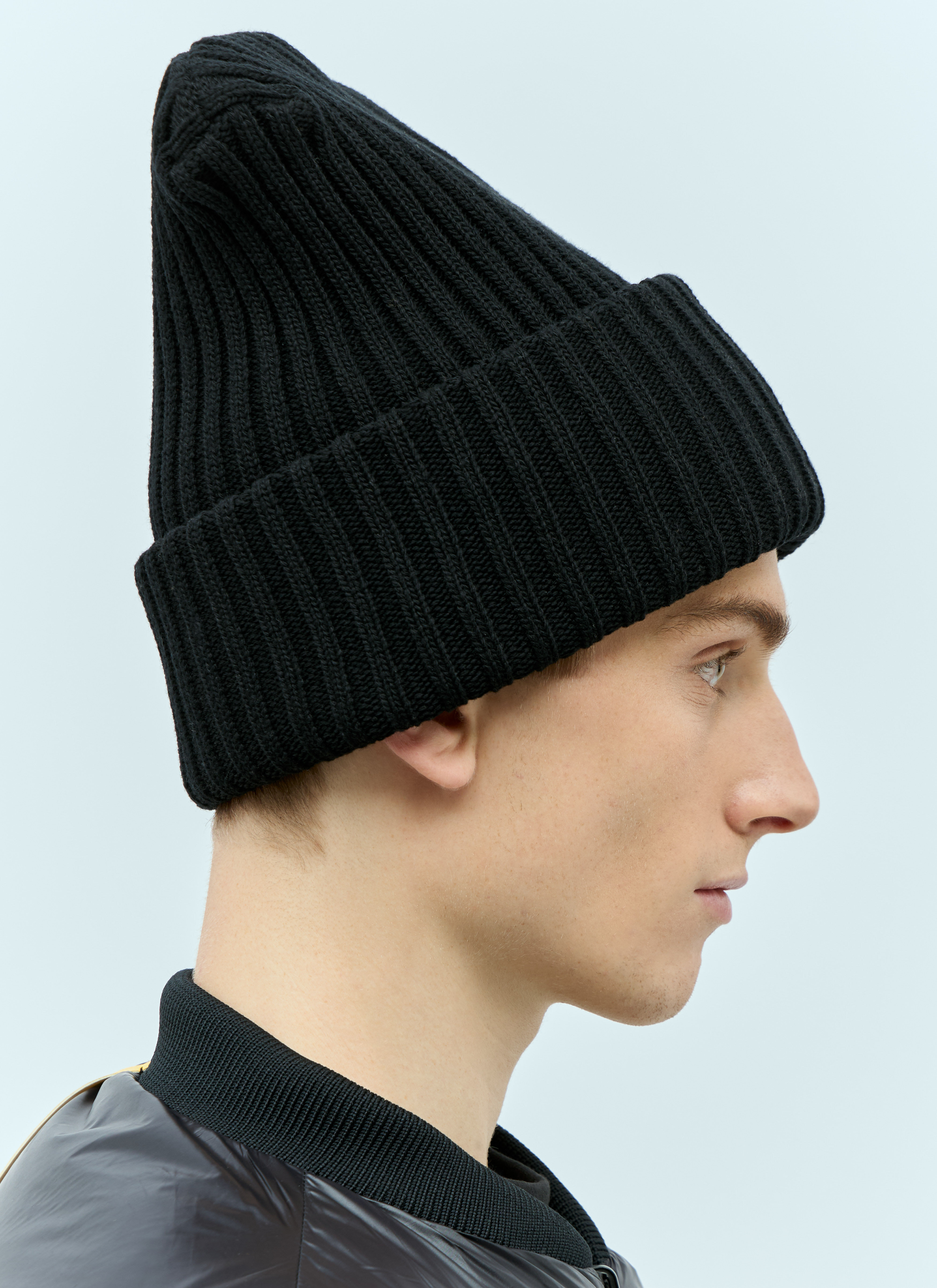 Moncler x Roc Nation designed by Jay Z Men s Logo Patch Wool Beanie Hat in Black LN CC
