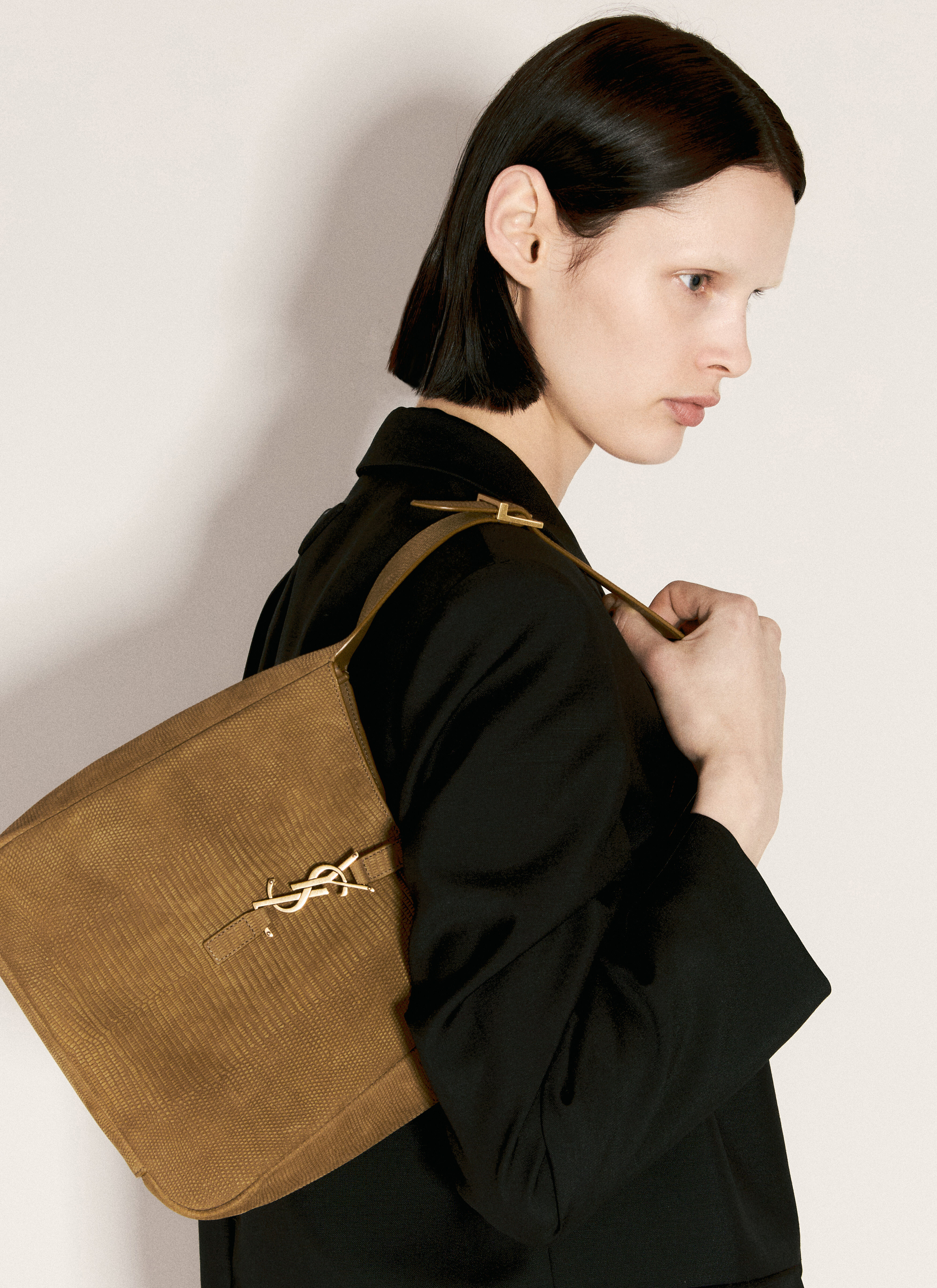 Saint laurent shoulder bag sale shop