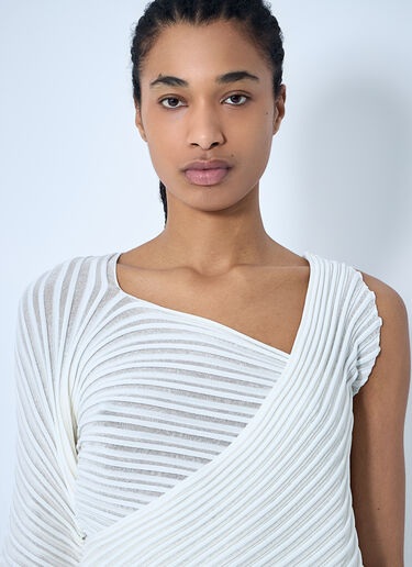 Issey Miyake ストリームニットトップ  ホワイト ism0260003
