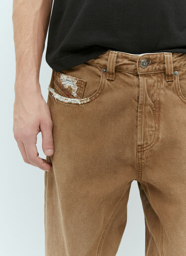 Diesel 2001 D-Macro-U Distressed Denim Jeans Brown dsl0157027