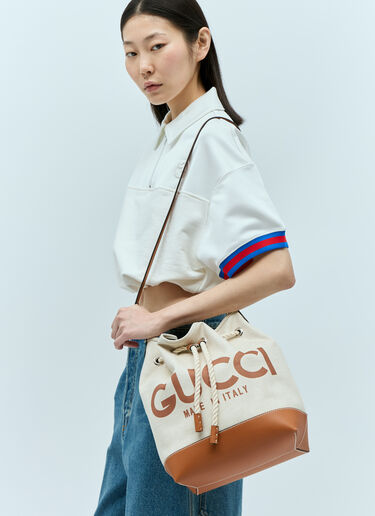 Gucci Logo Print Drawstring Shoulder Bag Beige guc0255152