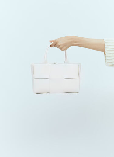 Bottega Veneta 미니 아르코 토트백 화이트 bov0255056