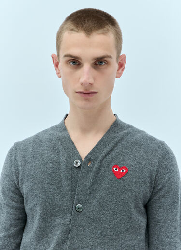 Comme Des Garçons PLAY 徽标贴饰羊毛开衫 灰色 cpl0355022