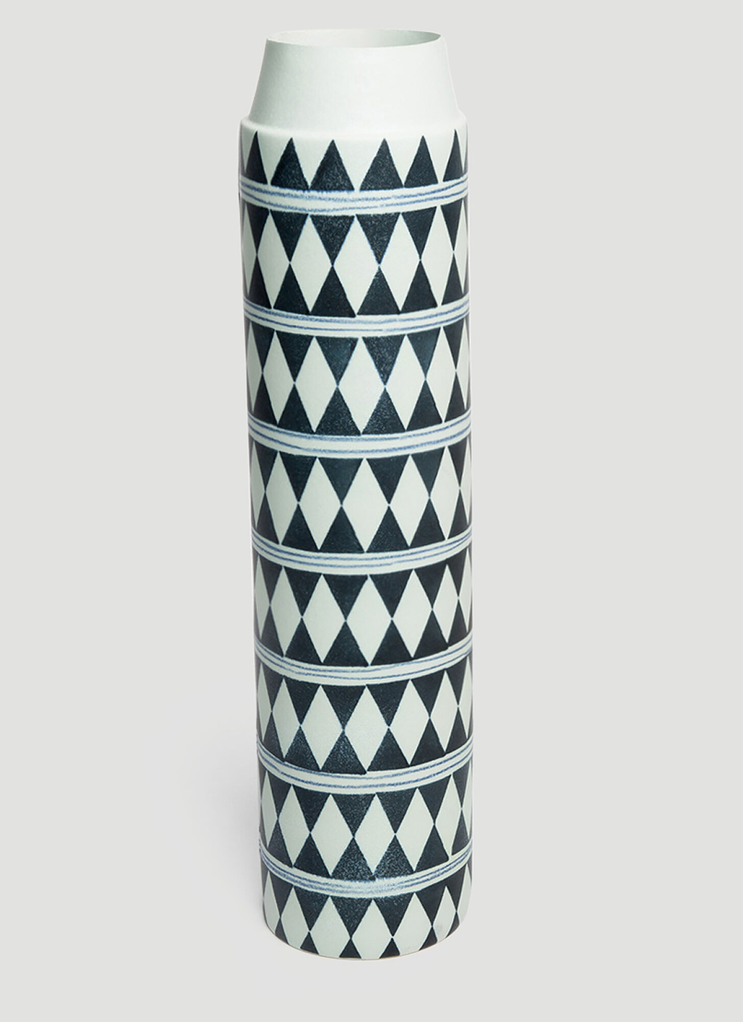 L'objet Tribal Diamond Collar Vase In Black