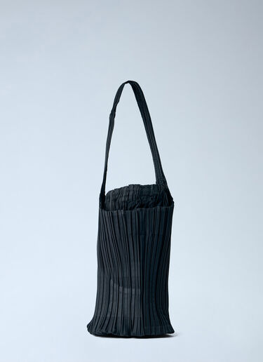 LN-CC® - Pleats Please Issey Miyake: Pleats Swan Bag - Black Pleats Please Issey Miyake Pleats Swan Bag Black plp0266023