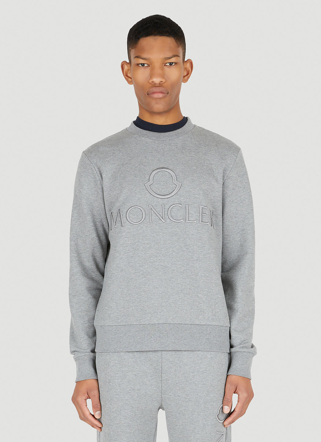 Moncler logo shop embroidered sweatshirt