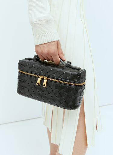 Bottega Veneta Intrecciato Shoulder Bag Black bov0256044
