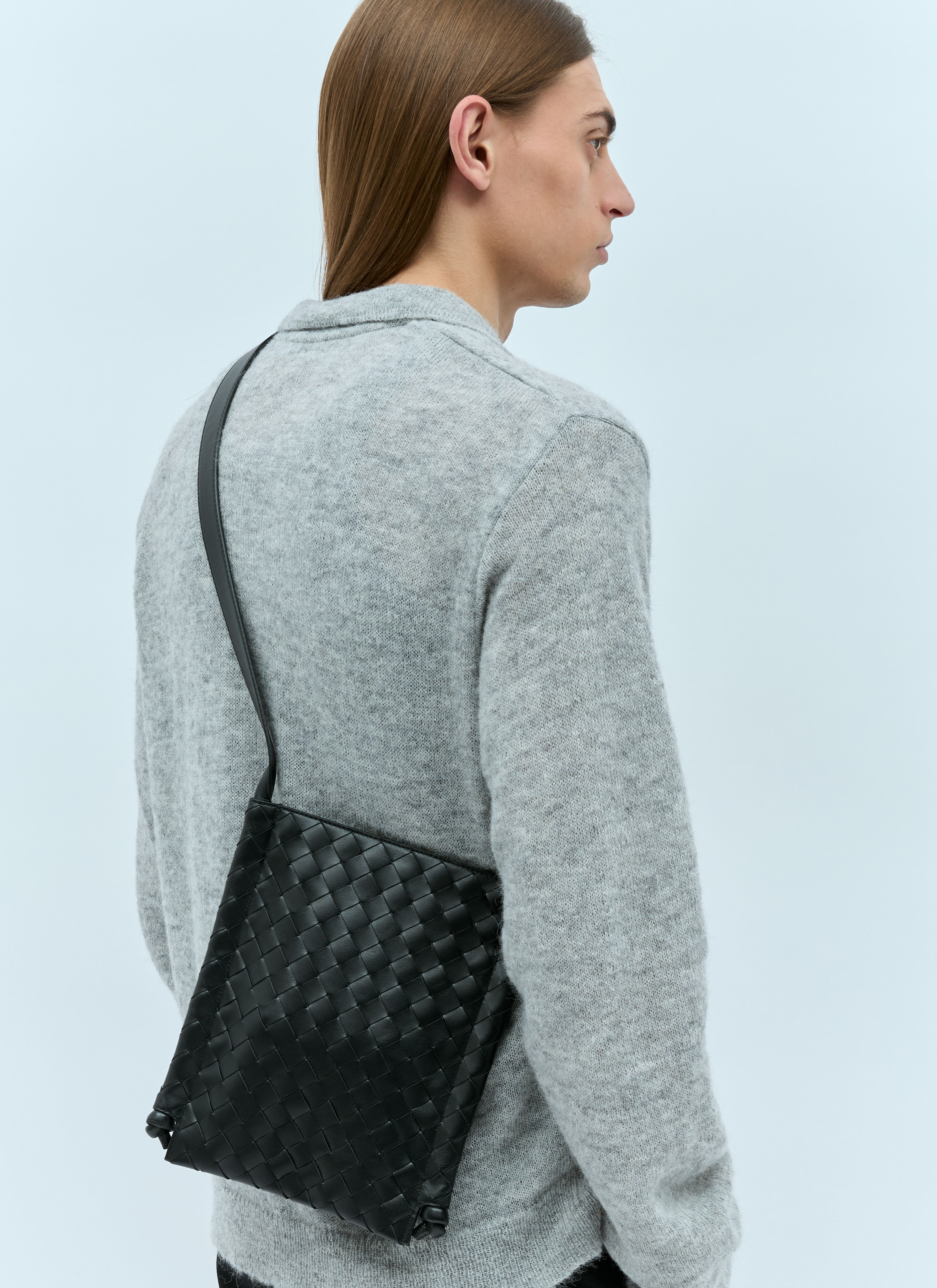Bottega Veneta Small Flat Loop Crossbody Bag en Black pour homme LN CC