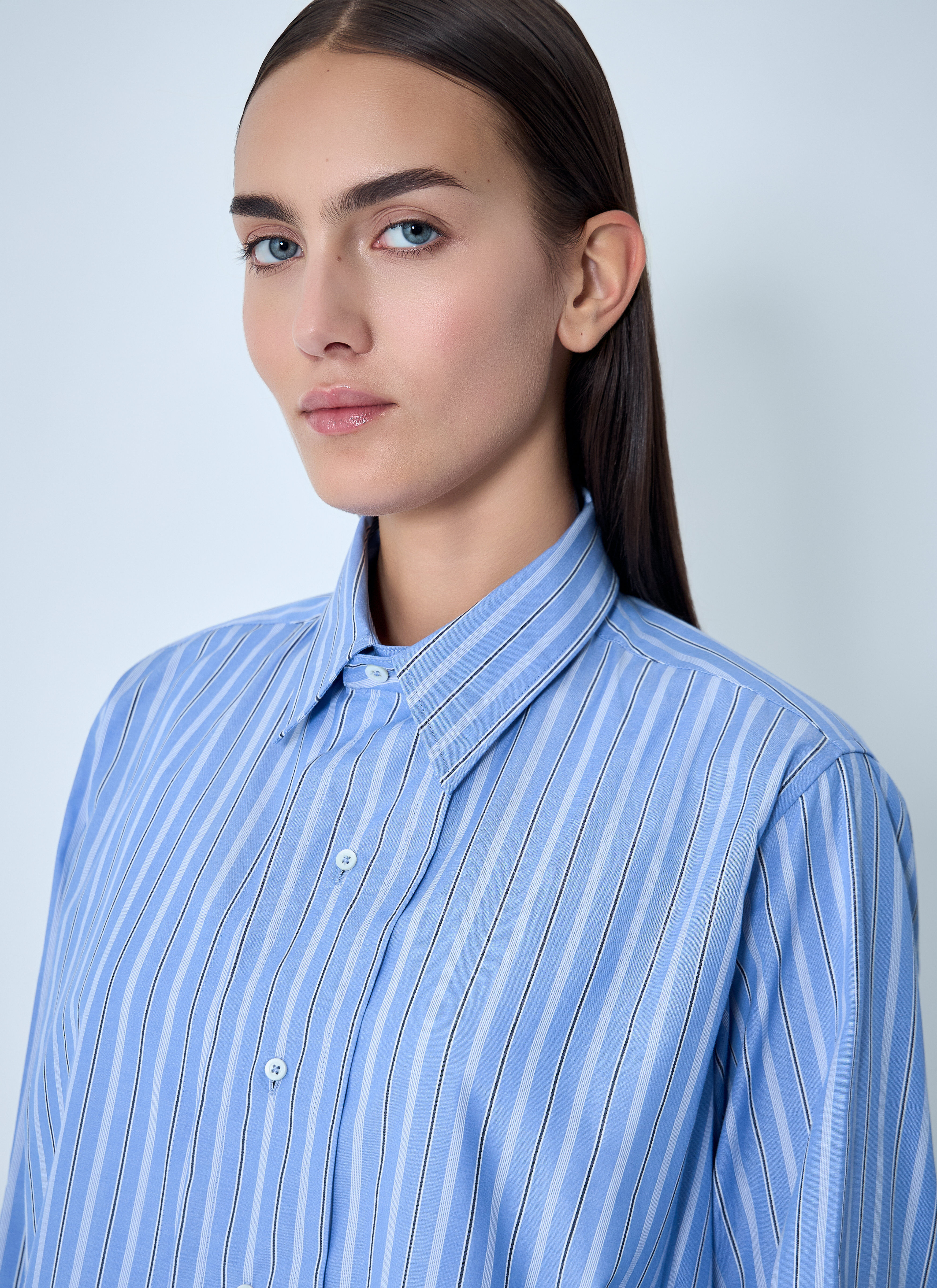 Maison Margiela Women's' Button-Down Shirt in Light Blue | LN-CC®