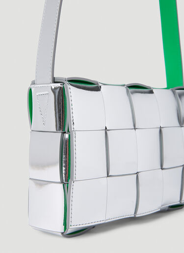 Bottega Veneta 카세트 숄더백 실버 bov0352001