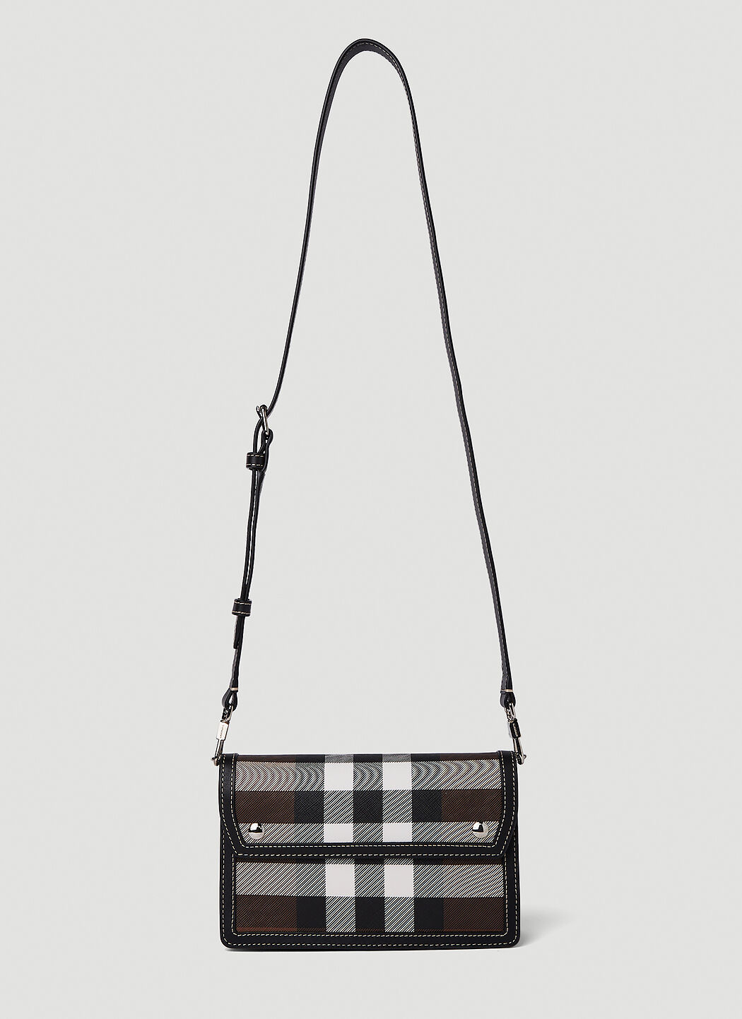 Burberry black and white bag deals