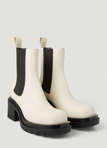 Bottega Veneta Lug Heeled Chelsea Boots White bov0247113