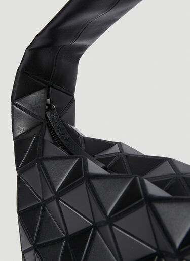 타원형 숄더백 Bao Bao Issey Miyake 타원형 숄더백 블랙 bao0252006
