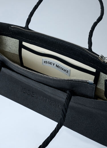 Issey Miyake Paper Shoulder Bag Black ism0262007