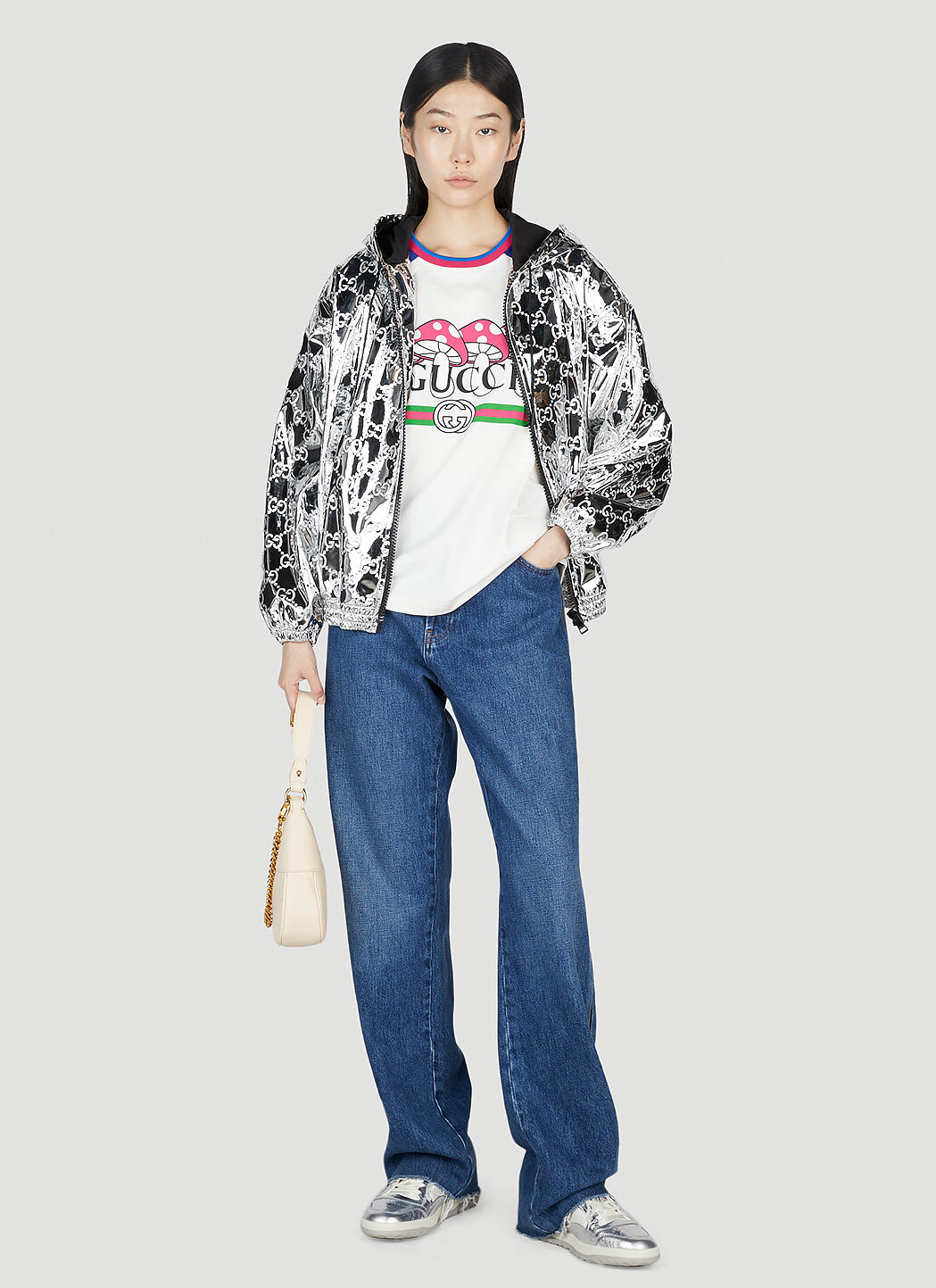 Gucci GG Embossed Bomber Jacket in Silver für Damen | LN-CC® Gucci GG Embossed Bomber Jacket in Silver für Damen | LN-CC®