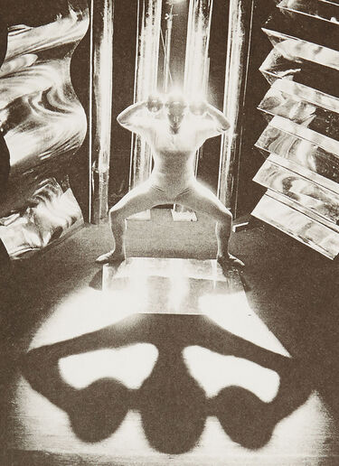 Books Human - Space - Machine. Stage Experiments at the Bauhaus Black don0590115