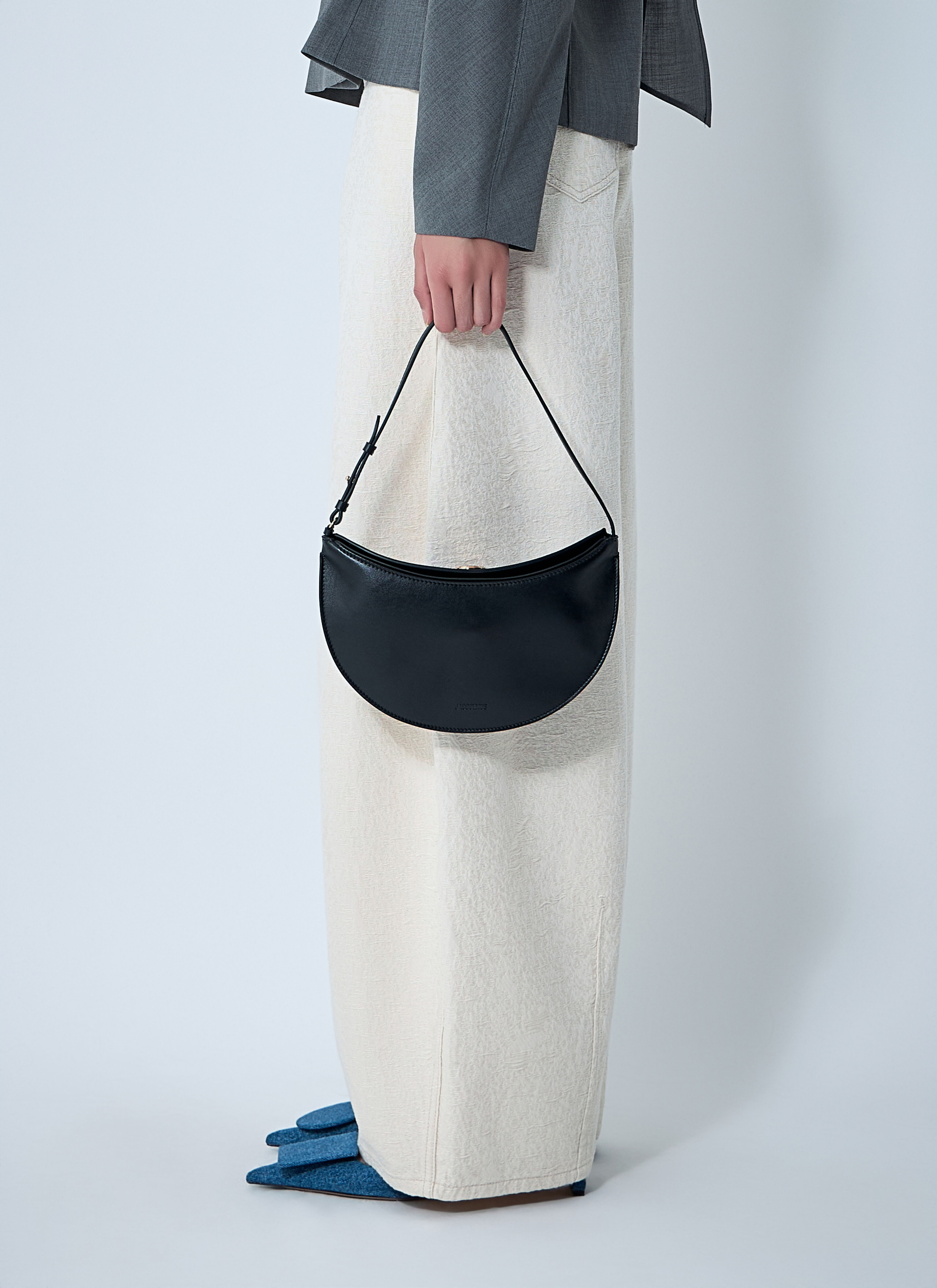 Jacquemus Women's' Le Petit Calisso Round Shoulder Bag in Black
