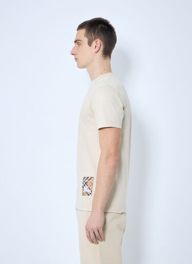 Burberry Logo Patch T-Shirt Beige bur0159006