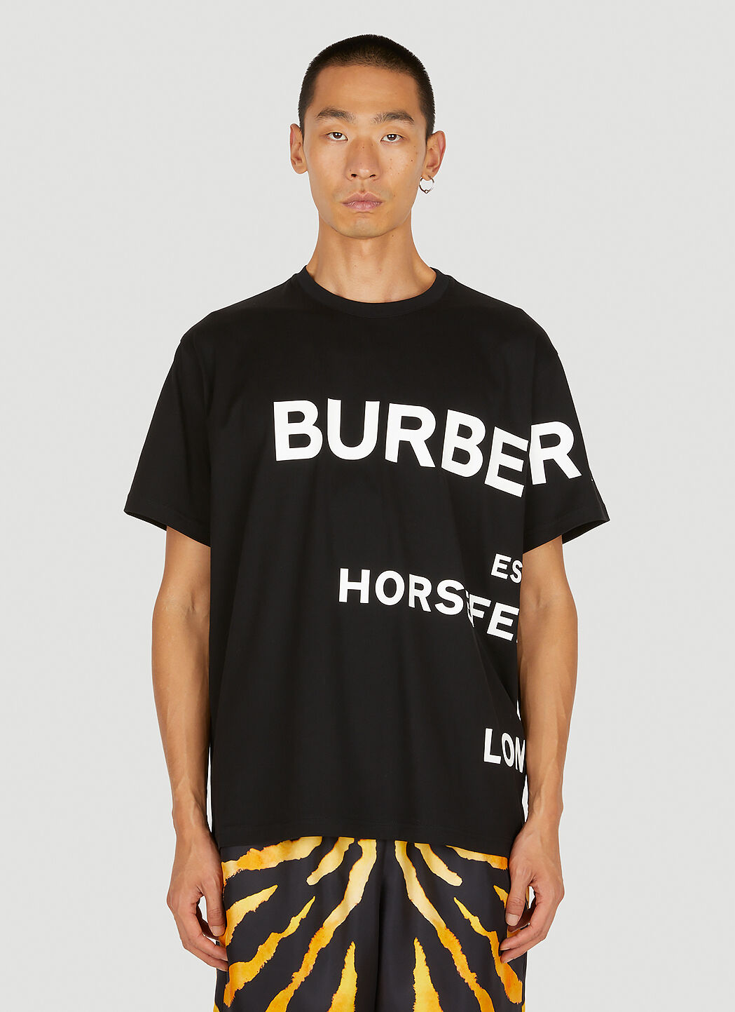 Burberry Men s Logo Print T Shirt in Black LN CC