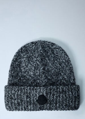 Moncler Logo Motif Beanie Hat Grey mon0262042