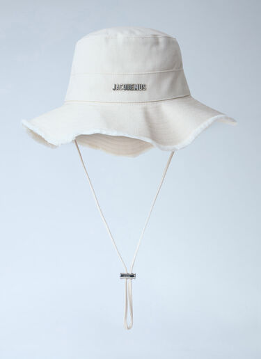 LN-CC® - Jacquemus: Le Bob Artichaut Bucket Hat - White Jacquemus Le Bob Artichaut Bucket Hat White jac0366001