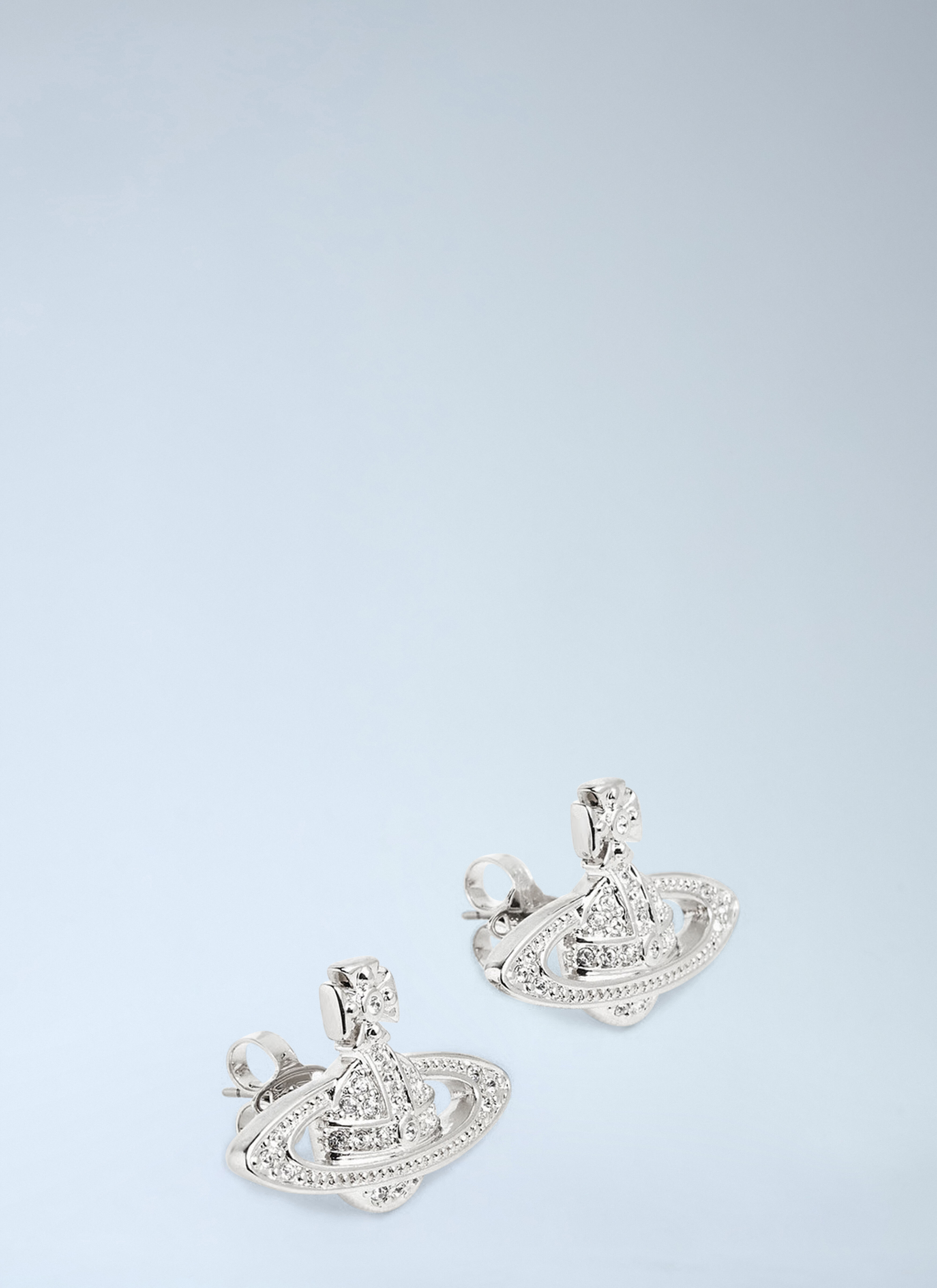 Vivienne Westwood レディース ミニバスレリーフピアス の シルバー