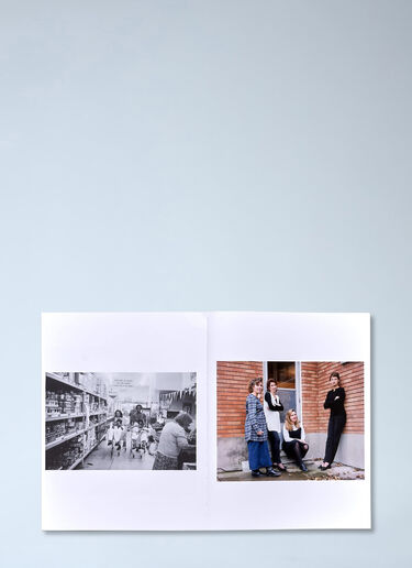 Antenne Books Closing Ceremony Issue 3 Smile Red ane0558003