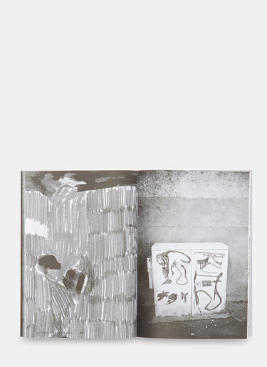 Books Zug Magazine No. 12 Black dbn0505115