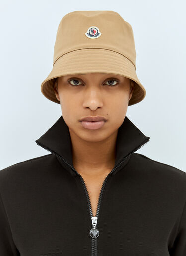 Moncler Logo Patch Bucket Hat Beige mon0259023