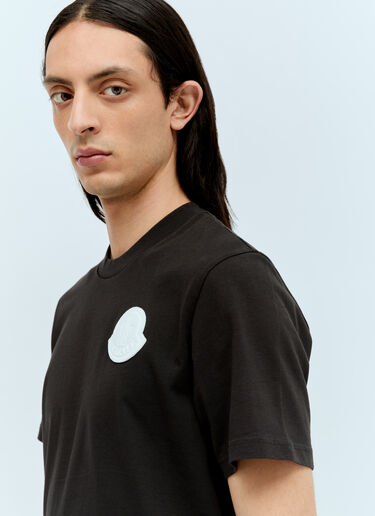 Moncler 로고 패치 티셔츠 블랙 mon0156016