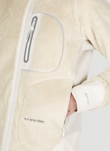 And Wander High Loft Fleece Jacket White anw0149007