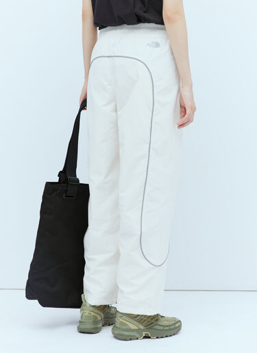 テックパイピングウィンドパンツ The North Face テックパイピングウィンドパンツ ホワイト tnf0254004
