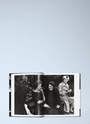 Ralph Gibson Photographs: 1960–2024 Book Taschen Ralph Gibson Photographs: 1960–2024 Book Multicolour wps0692313