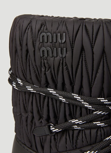 Miu Miu Matelassé Après-Ski Boots Black miu0251014