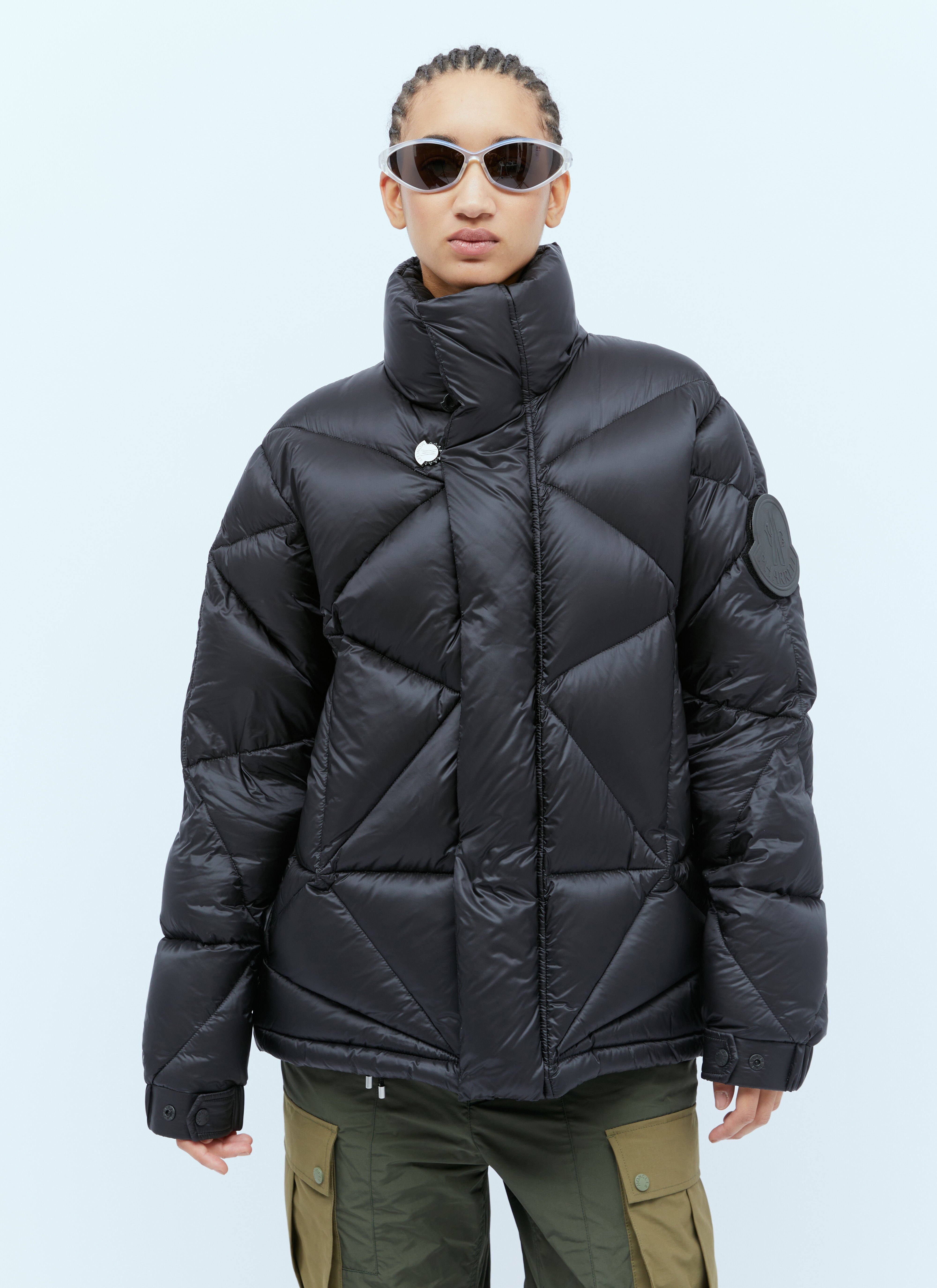 【待望★】 Oak Williams Pharrell x Moncler Jacket femme pour Black en ジャケット・アウター