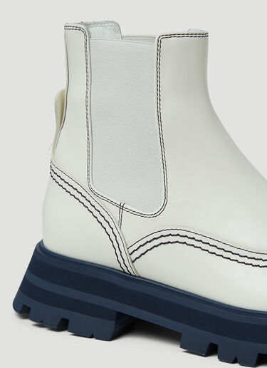 Alexander McQueen Wander Chelsea Boots White amq0247099
