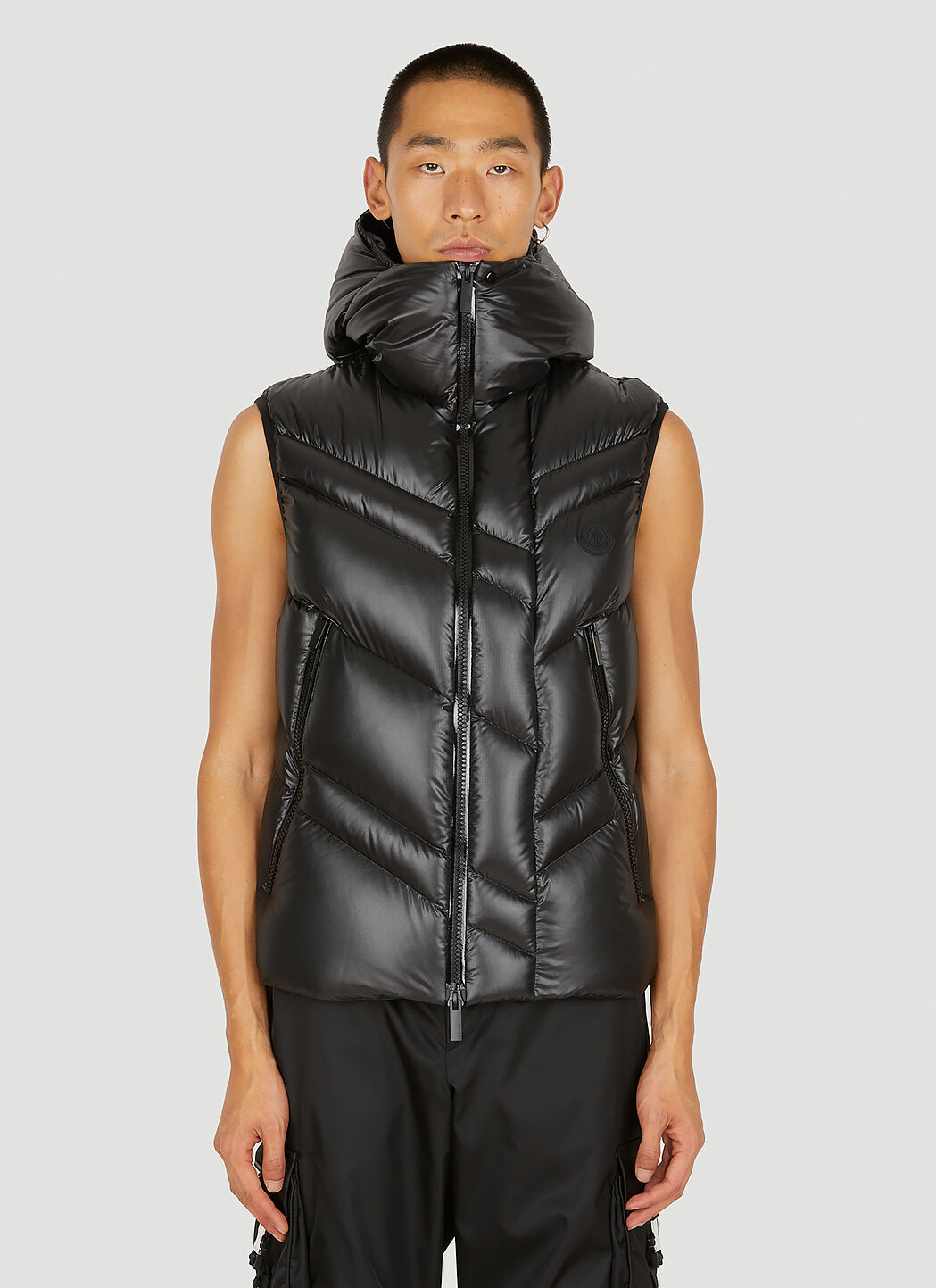 Moncler Men s Hooded Puffer Sleeveless Jacket in Black LN CC