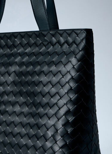Bottega Veneta Small Intrecciato Zipped Tote Black bov0166007