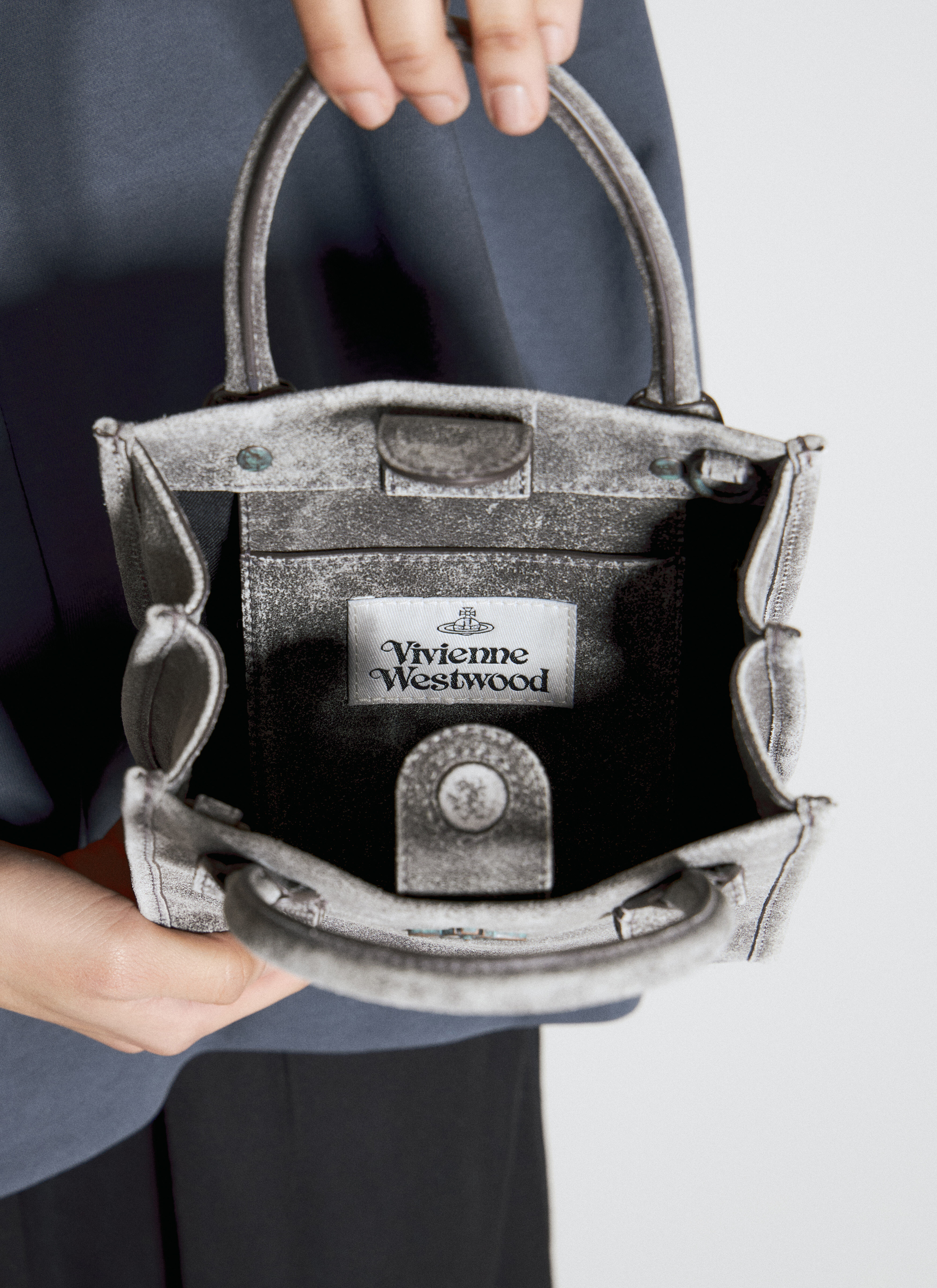 Vivienne Westwood Women's' Teddy Small Handbag in Grey | LN-CC®