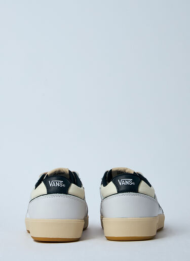 Lowland Mid ComfyCrush JMP Sneakers Vans Lowland Mid ComfyCrush JMP Sneakers Beige van0155001