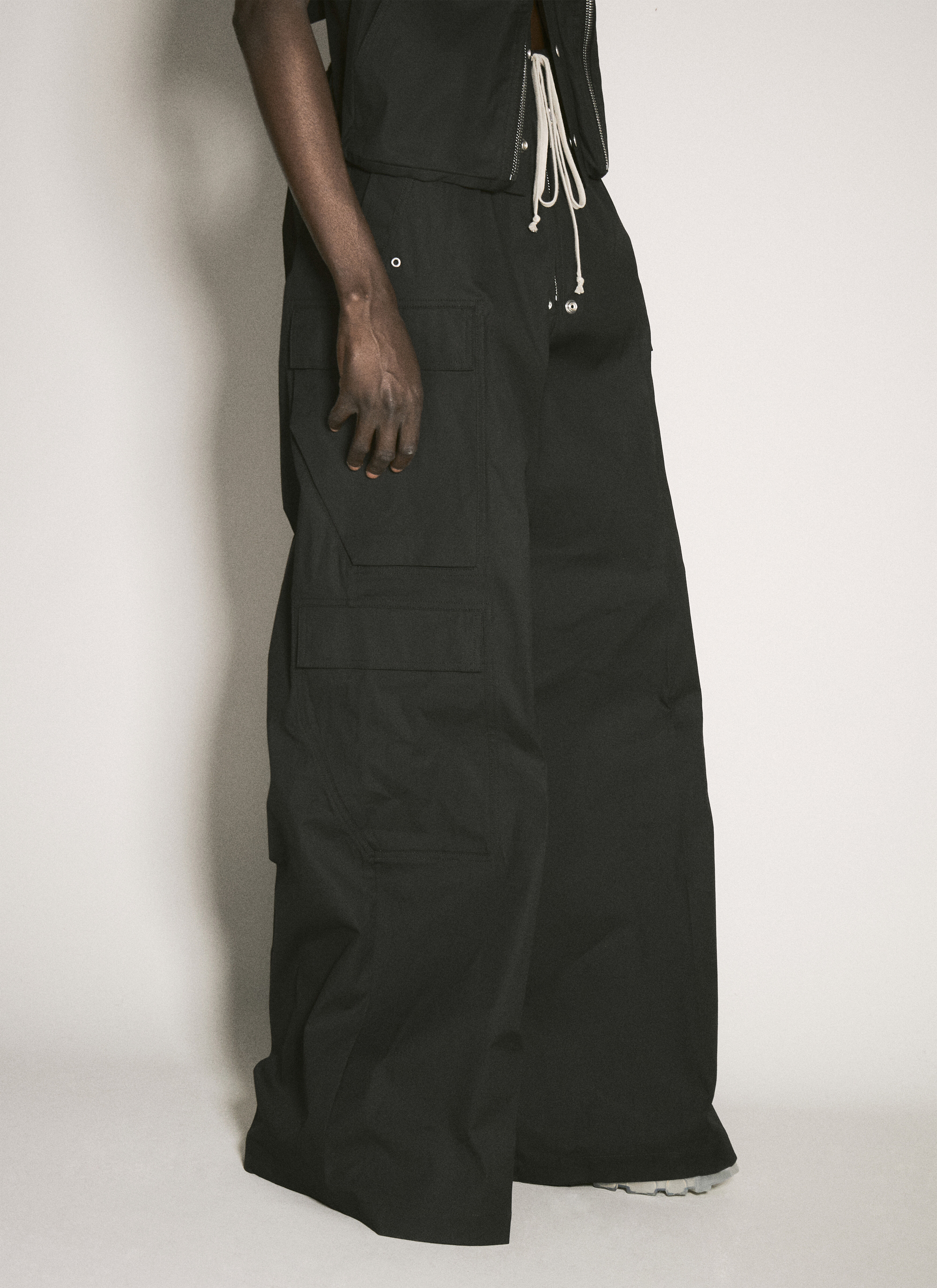 Rick Owens Men's' Cargobelas Pants in Black | LN-CC®