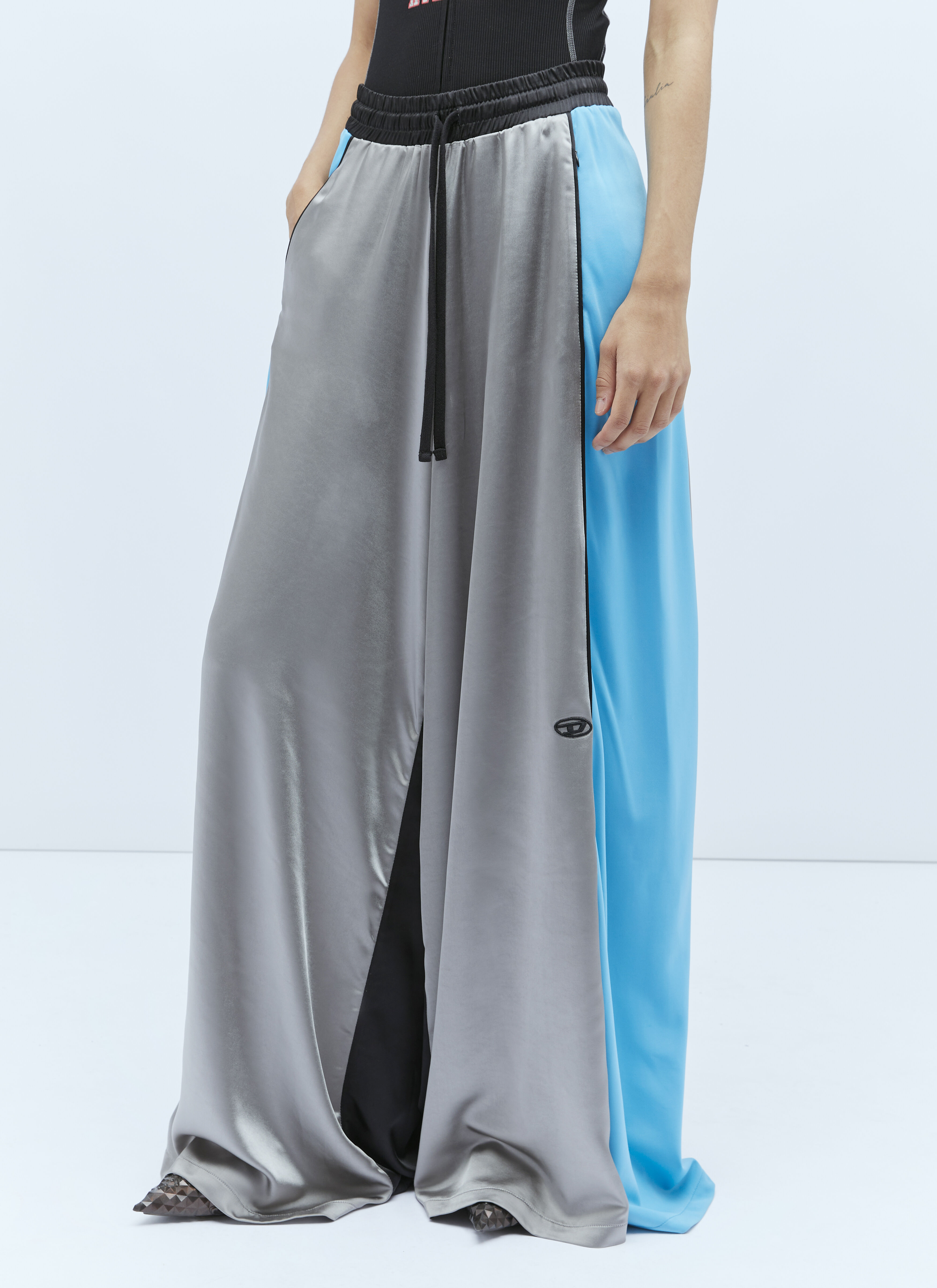 DIESEL / カーゴパンツ/25/コットン/GRY Diesel Women's' P-Wild Wide-Leg Pants in Grey | LN-CC®