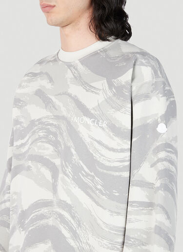 4 Moncler Hyke Graphic Print Sweatshirt Grey mhy0151008