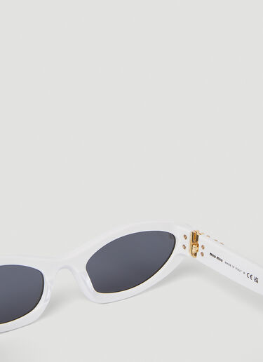 Oval Sunglasses Miu Miu Oval Sunglasses White lmu0253010