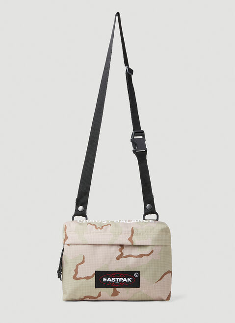Eastpak x UNDERCOVER Camouflage Crossbody Bag Black une0152004