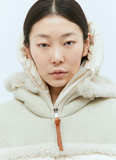 Moncler Beauvais 短款羽绒服 乳白色 mon0258002