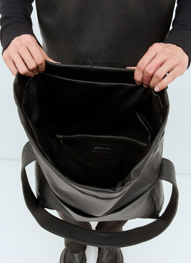 Pebble-Grain Leather Crossbody Bag Dries Van Noten Pebble-Grain Leather Crossbody Bag Black dvn0158039